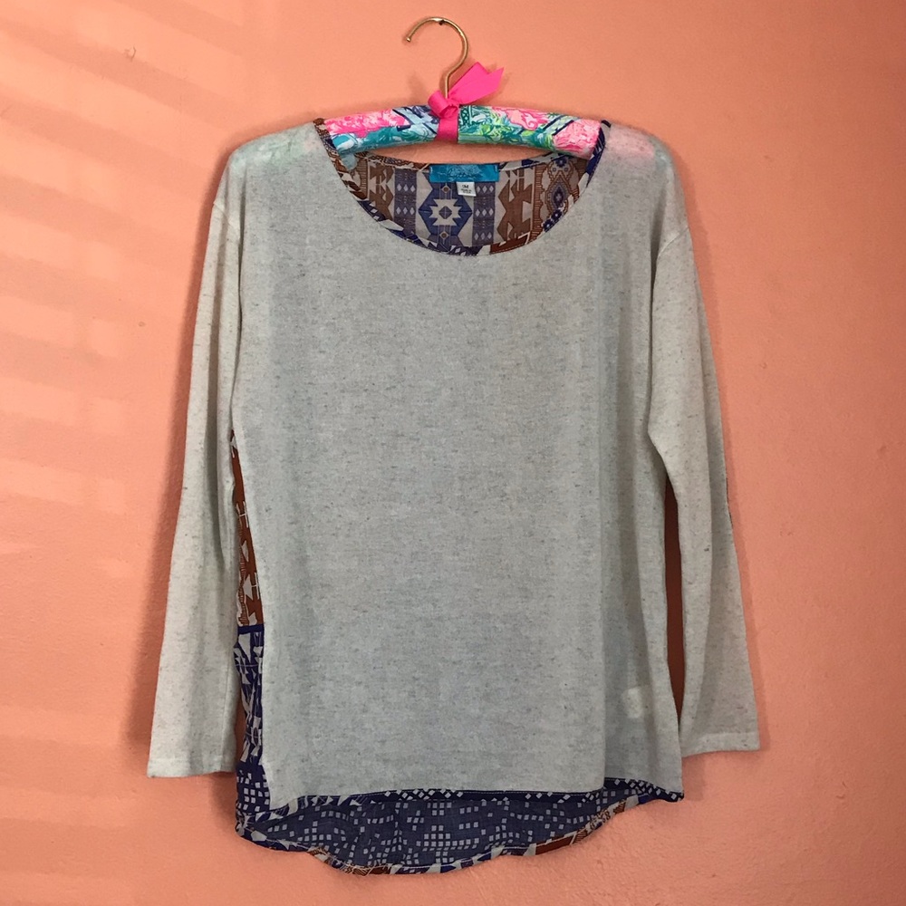NWOT buttons LS Shirt